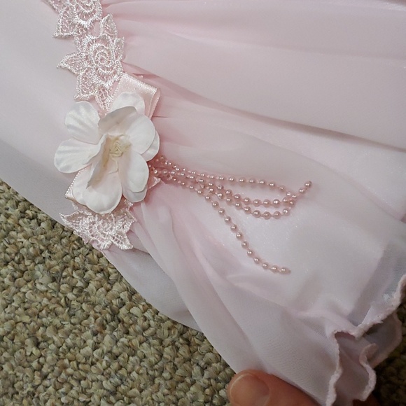 Girl Size 2 Beautiful Dress - Picture 4 of 9